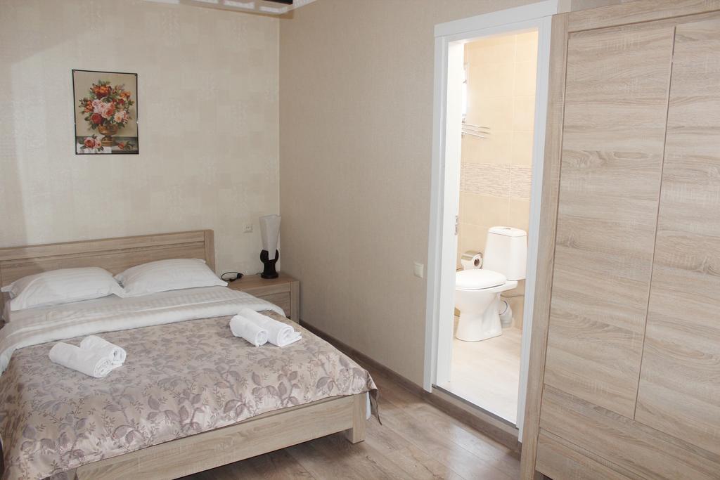 Hotel Elegant Garden Batumi Exterior photo