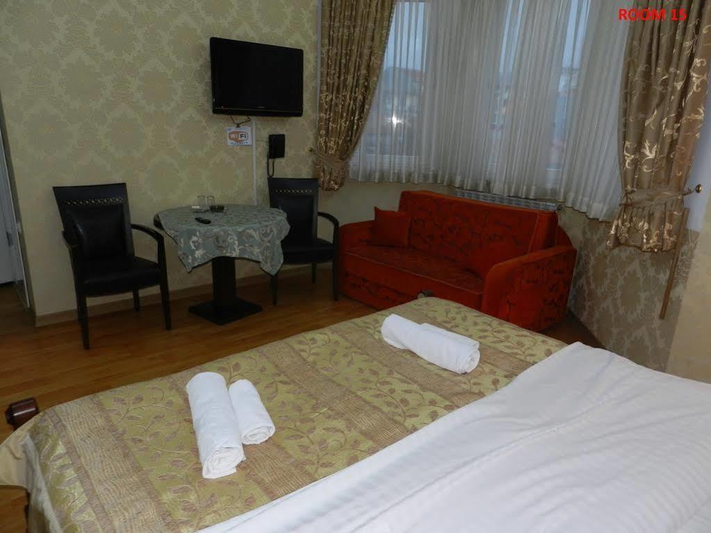 Hotel Elegant Garden Batumi Exterior photo