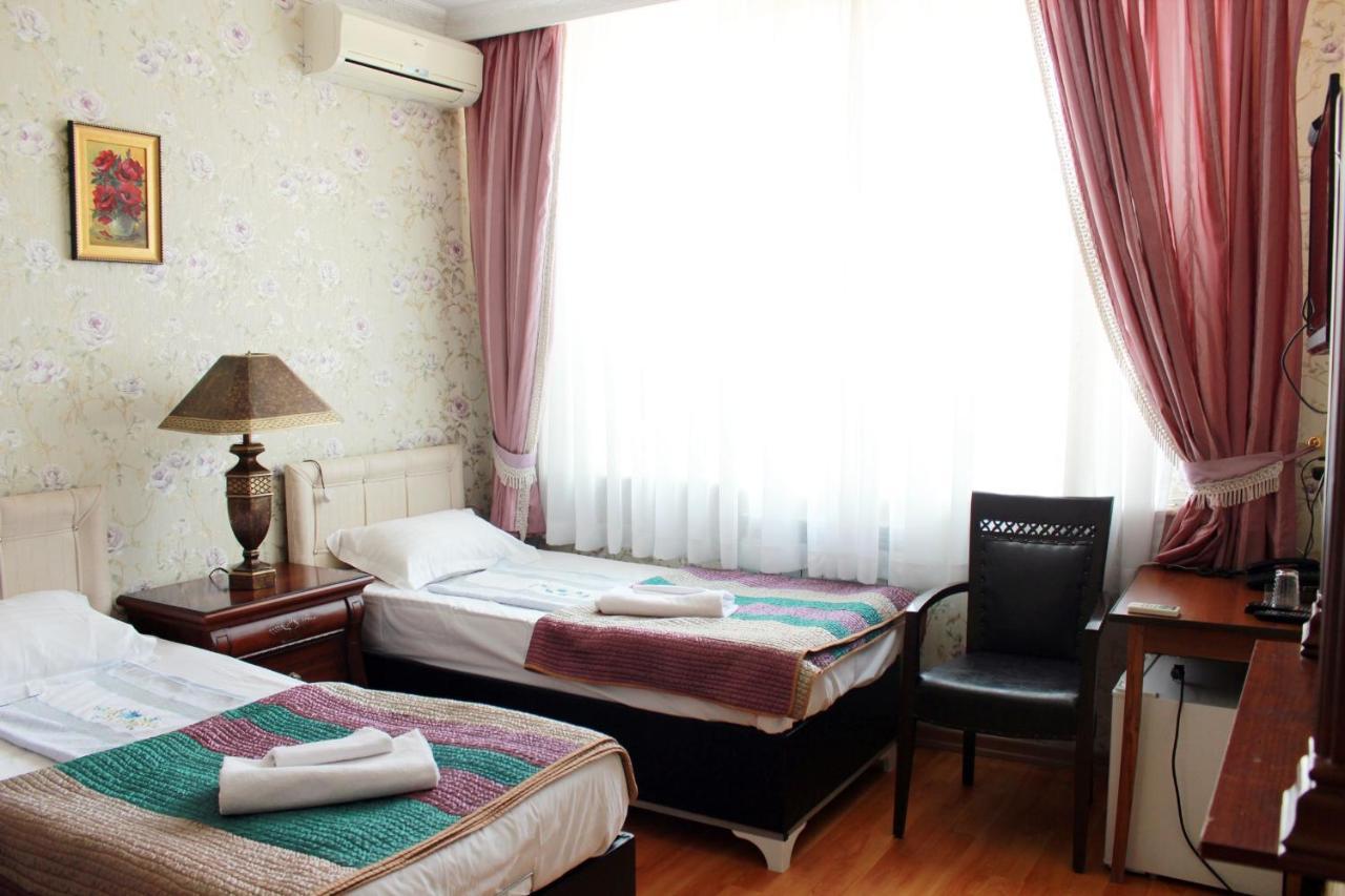 Hotel Elegant Garden Batumi Exterior photo